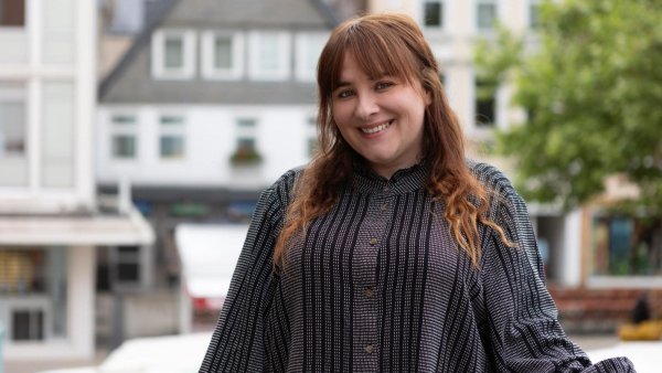 Kathrin Prill arbeitet seit März bei der Stadtverwaltung und kümmert sich dort um das Ehrenamt. - © Torben Gocke