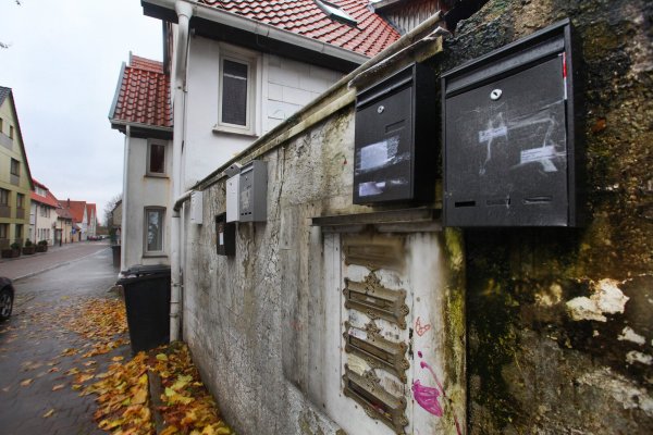 Mit Schrottimmobilien haben viele Kommunen zu kämpfen. Nun will der Kreis mit vereinten Kräften Lösungen suchen. - © Archivfoto: Vera Gerstendorf-Welle