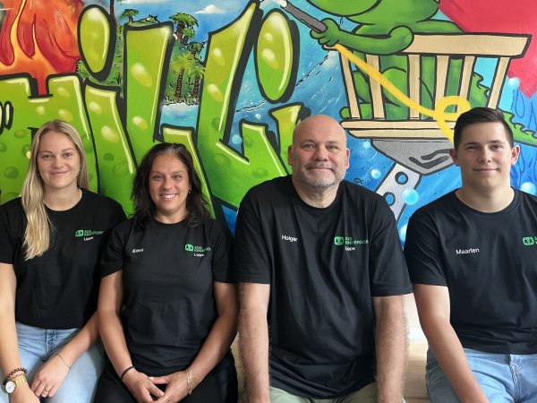 Das Chilli-Team ist bereit für 2025: (von links) Gillian König, Eleni Kousatalogou, Holger Busch sowie Bundesfreiwilligendienstler Maarten Wiehager. - © SOS-Kinderdorf Lippe