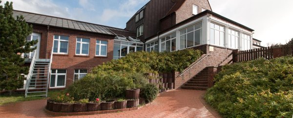 Das frühere Inselhaus "Vielfalt" auf Juist: Die Gemeinde Juist hat großes Interesse, das Haus der Lippischen Landeskirche abzukaufen. - © Lippische Landeskirche