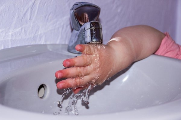 In Teilen von Horn-Bad Meinberg ist das Trinkwasser verunreinigt. - © Symbolbild: Pixabay
