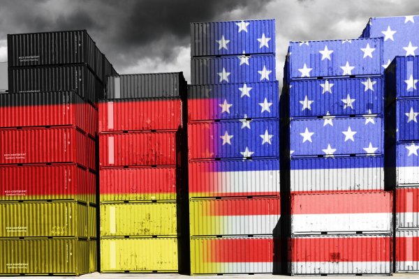 Die USA gelten als wichtigster transatlantischer Handelspartner Deutschlands. - © picture alliance / CHROMORANGE