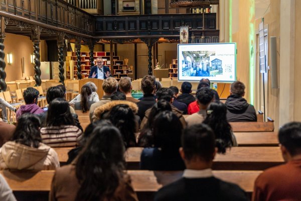 Die neuen Masterstudenten der TH OWL werden in St. Johann begrüßt. - © TH OWL