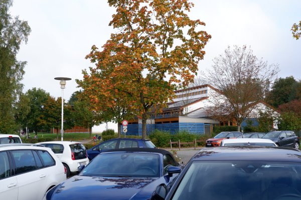 Alle kommunalen Gebäude, wie zum Beispiel die Grundschule West, sollen mit intelligenten Zählern ausgestattet werden. Das würde auch eine Arbeitserleichterung für die Hausmeister bedeuten. - © Lorraine Brinkmann