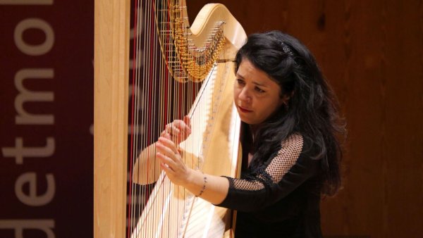Wiener Geschichten. Anneleen Lenaerts brilliert beim zweiten Meisterkonzert im Konzerthaus. - © Thomas Krügler