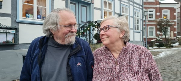 Gisela und Florian Landrichinger haben 37 Jahre lang den Gasthof Berggarten in Schwalenberg betrieben. Und sie bleiben auch weiterhin der Malerstadt treu, während der Gasthof in andere Hände übergegangen ist. - © Marianne Schwarzer