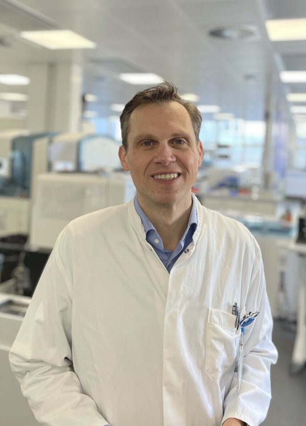 Universitäts-Prof. Dr. Thorsten Kaiser freut sich auf seine neue Aufgabe. - © Klinikum Lippe