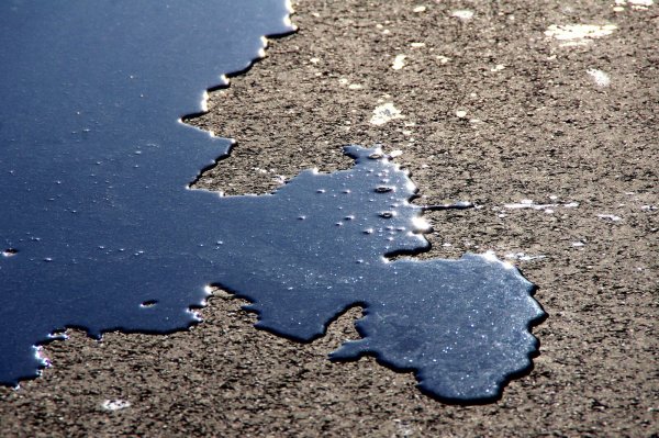 Über 25 Kilometer zog sich die Ölspur durch Lippe. - © Symbolbild Pixabay