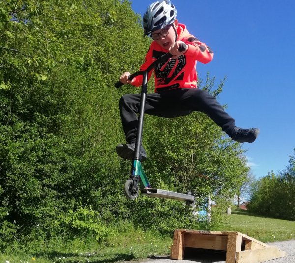Kim Vorköper bei seinem liebsten Hobby. Gerne würde er das auch in Rischenau ausüben können. Dafür legt er sich ins Zeug. - © Vorköper