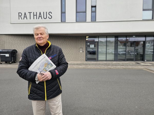 Friedrich Wilhelm Stührenberg hat sich nach dem LZ-Artikel über die lange Bearbeitungszeit der Wohngeldanträge gemeldet. Für seinen behinderten Bruder Uwe hatte der Betreuer einen Folgeantrag gestellt, Geld kam nach acht Monaten. - © Astrid Sewing