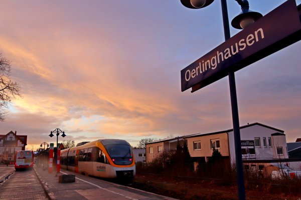Am Bahnhof Oerlinghausen in Asemissen könnte es für die Fahrgäste besser laufen. Das sagt auch die SPD in Leopoldshöhe. Seit Jahren schon. - © Birgit Guhlke