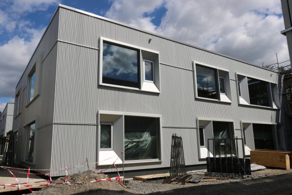 Die Bauarbeiten am Schulzentrum Aspe laufen auf Hochtouren. - © Alexandra Schaller