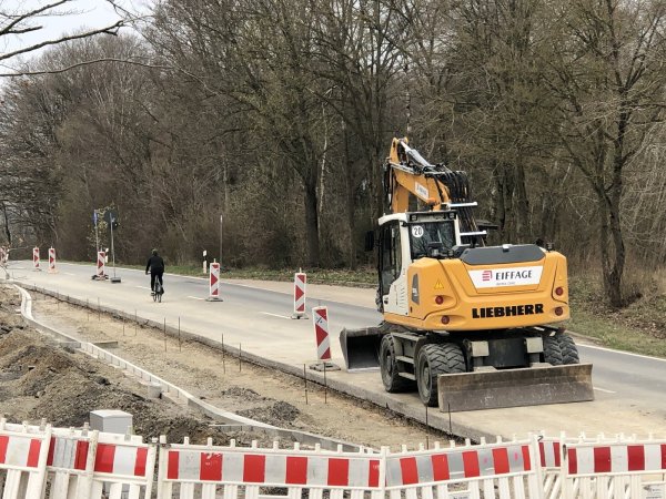 Der Kreis Lippe baut derzeit einen Radweg zwischen Niederschönhagen und Brüntrup. - © Archivfoto: Martin Hostert
