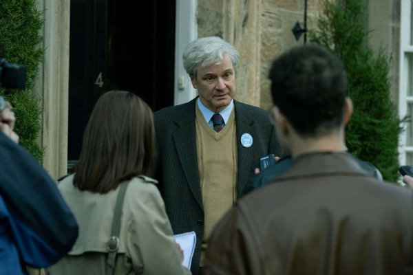„Lockerbie – A Search for Truth“ mit Colin Firth startet am 16. Januar bei Sky. - © 2024 Carnival Film & Television Limited/Sky Studios Limited