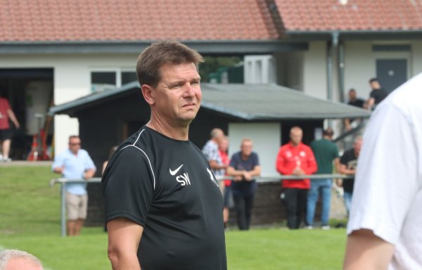 Sascha Weber ist nicht mehr Trainer des FC Augustdorf. - © Sebastian Lucas