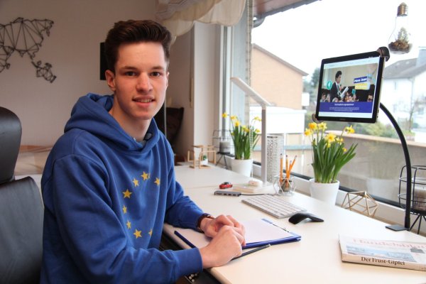 Tim Malte Krügler ist als Mitglied des europäischen Jugendparlaments ausgewählt worden und will sich bei der Sitzung in Zypern einbringen. Notfalls findet die Veranstaltung online statt. - © Nadine Uphoff