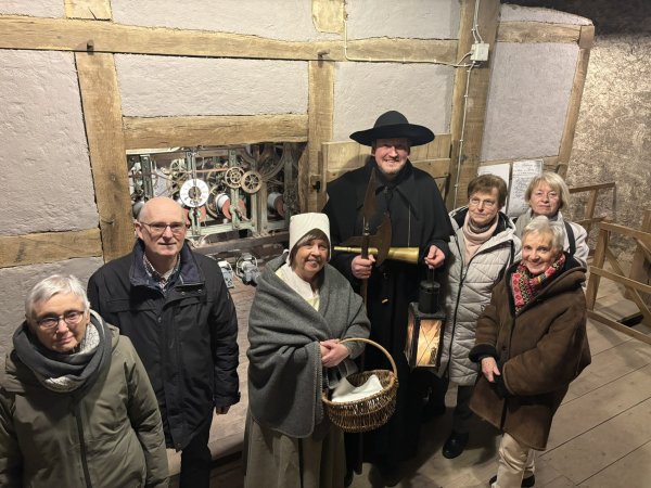 Das Team der Blomberger Stadtführerinnen und Stadtführer im Martini-Turm (von links): Lieselotte Krull, Uwe Feiert, Christiane Klotz, Werner Koluge, Karin Siesenop, Hannelore Budde und Monika Korbach. - © Blomberg Marketing