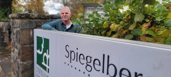 Frank Pape kann nicht anders: Er muss helfen. - © Katrin Kantelberg
