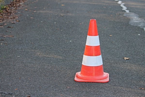 In Bad Salzuflen wird eine Straße unter der Wocheg gesperrt. - © Pixabay