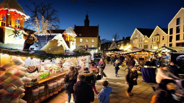Veranstalter von Weihnachtsmärkten - wie hier in Gütersloh - beschäftigen sich mit steigenden Gema-Gebühren. - © Andreas Frücht