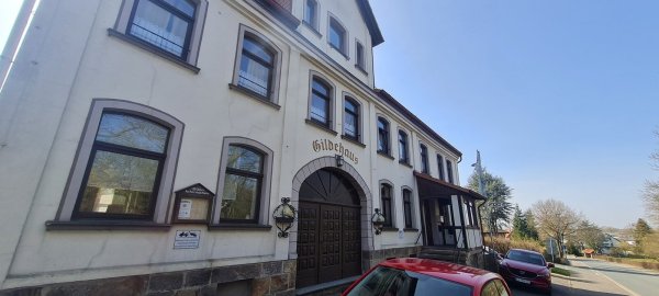 Unter anderem haben Menschen auf der Flucht vor Putins Truppen Unterschlupf im Gildehaus in Schwalenberg gefunden. - © Marianne Schwarzer