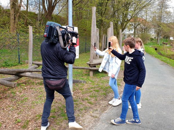 RTL West bei den Dreharbeit zum Projekt „Jugend entscheidet“ im Kalletal. - © Gemeinde Kalletal