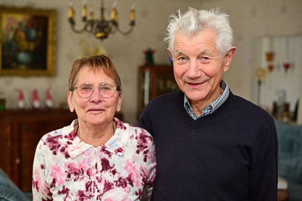 Christa und Siegmund Baumann sind seit 60 Jahren verheiratet. - © Nicole Ellerbrake