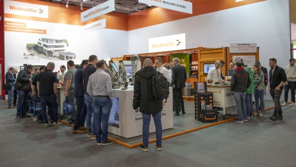 Auf der Messe "Light + Buildung" in Frankfurt hat Weidmüller einige seiner Produkte und Technologien präsentiert. - © Weidmüller