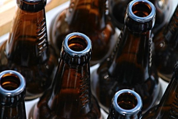 Eine Diebin stahl Alkohol. - © Pixabay