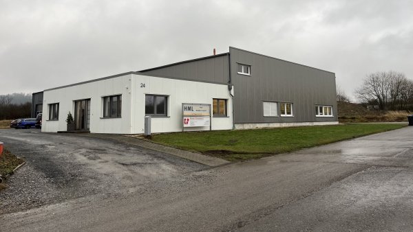 Die Firma Heyer Metall- & Leitungsbau GmbH hat ihren Standort am Fliegerhorst in Detmold. - © Jana Beckmann