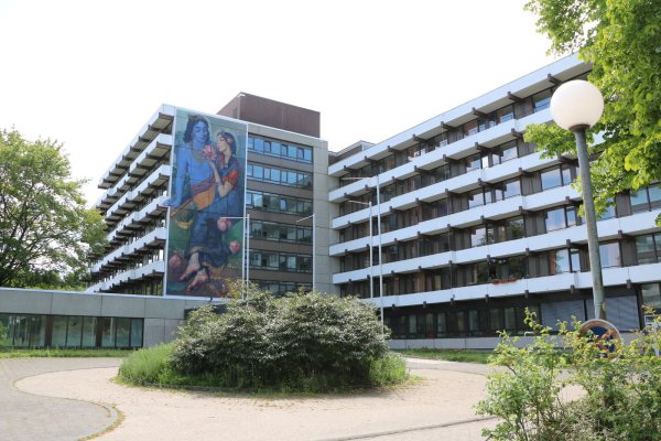 Ein größeres Infektionsgeschehen sorgt dafür, dass das Yogazentrum in Horn-Bad Meinberg für den Publikumsverkehr geschlossen ist. - © Archivfoto: Yvonne Glandien