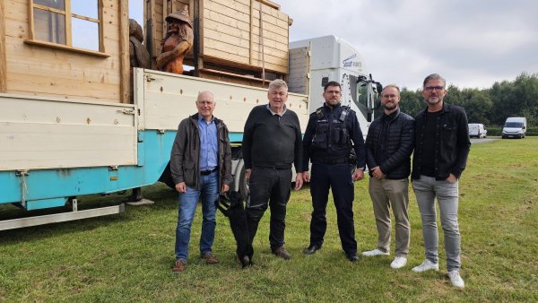 Damit alles seine Ordnung hat und Reinholdi gut über die Bühne geht, haben (von links) Frank Rayczik, Adolf Steuer, Jan Becker, Malte Begemann und Ralf Hammacher gemeinsam ein Sicherheitskonzept erarbeitet. Es wird deutlich mehr Präsenz von Polizei, Ordnungsdienst und privatem Sicherheitsdienst geben. - © Astrid Sewing