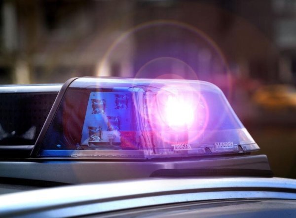 Symbolfoto: Blaulicht eines Polizeiwagens. - © Andreas Frücht