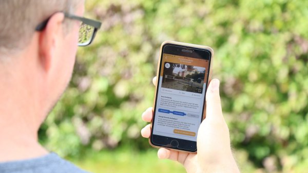 Über die App "Meldoo" können die Detmolder Beschwerden an die Stadt loswerden. - © Alexandra Schaller