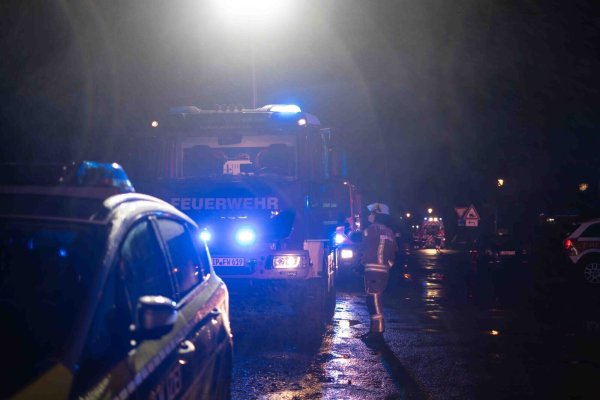 Die Einsatzkräfte der Feuerwehr Lage konnten den Brand schnell löschen. - © Freitag Medien Gruppe