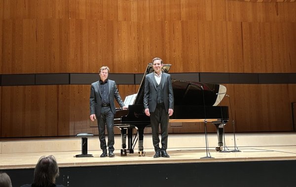 Die Professoren Klemens Sander und Manuel Lange boten ein tolles Konzert. - © Annabelle Kühnbaum