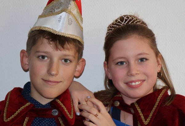 Führen den Kinderkarneval an: Kinderprinz Tymek I. und Kinderprinzessin Lucy I. - © P.Ciolkowski