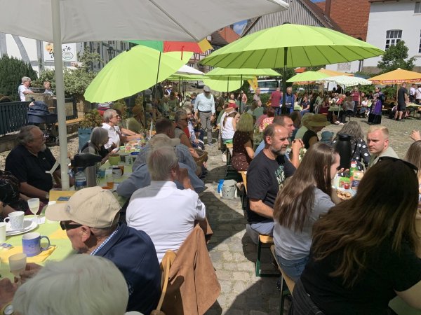 Der Bürgerbrunch in Schwalenberg war gut besucht. - © Heike Kreienmeier/Bürgerstiftung Schwalenberg