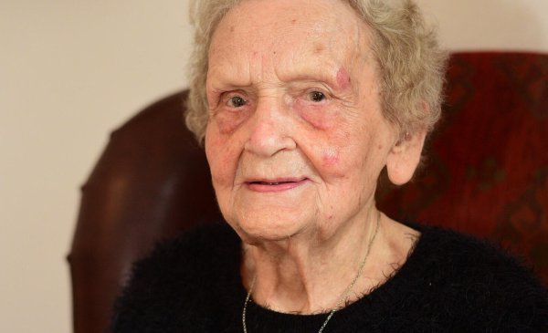 Anny Schierenberg feiert ihren 101. Geburtstag. - © Nicole Ellerbrake