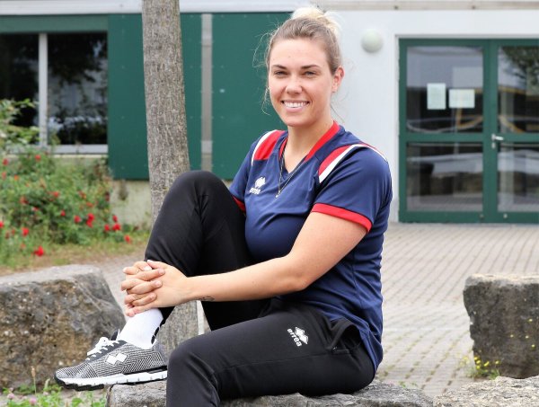 Jessica Bregazzi ist neue Athletiktrainerin bei der HSG. Im Interview blickt sie auch auf ihre aktive Zeit zurück. - © Oliver König