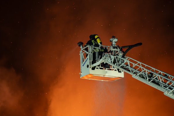 Im Haushalt von Kalletal wurden bei der Feuerwehr Kürzungen vorgenommen. - © Freitag-TV