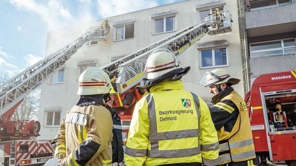 Mehr als 150 Einsatzkräfte waren an diesem Sonntag im Januar 2023 im Einsatz, um das Feuer zu löschen. - © Archivfoto: Freitag TV