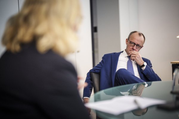 Der CDU Bundesvorsitzende und CDU/CSU-Fraktionschef Friedrich Merz im Interview. - © Dominik Butzmann