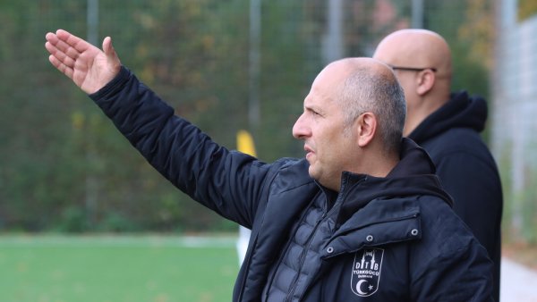 Erhan Eksioglu ist seit 26 Jahren bei Türkgücü Detmold. - © Sebastian Lucas