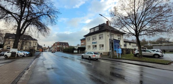 Hier auf der Lageschen Straße ist ab Sommer kein Durchkommen mehr - zumindest nicht in Richtung Innenstadt und Brake. - © Katrin Kantelberg