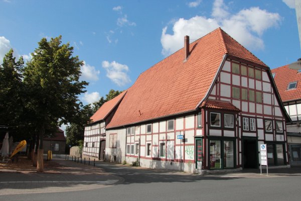 Die Alte Scheune am Lippegarten steht derzeit leer. Vor einigen Jahren gab es Pläne für eine Gastronomie, doch die Kosten waren zu hoch. - © Carolin Brokmann-Förster