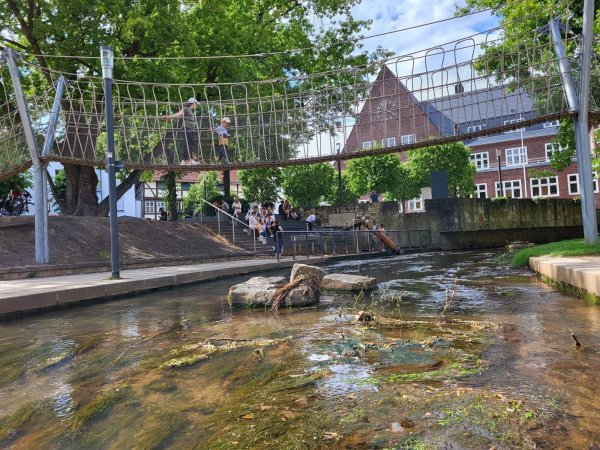 Vor fünf Jahren wurde der Wasserspielplatz am Salzhof eröffnet. Auch er gehört zu den Spiel- und Sportstätten, zu denen die Bürger in diesem Jahr befragt wurden. - © Freya Köhring
