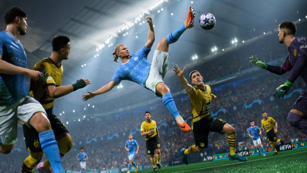 Manchester Citys Superstürmer Erling Haaland ist der erste Coverstar von "EA Sports FC". - © EA