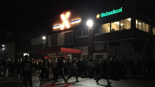 In der Partynacht von Freitag auf Samstag war das X offenbar gut besucht. - © Christina Römer