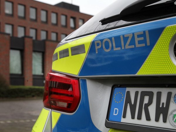 Polizei - © Bernhard Preuß